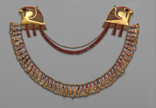 Broad Collar: Dynasty 18