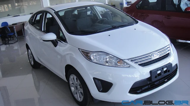 New Fiesta Sedan2013 branco