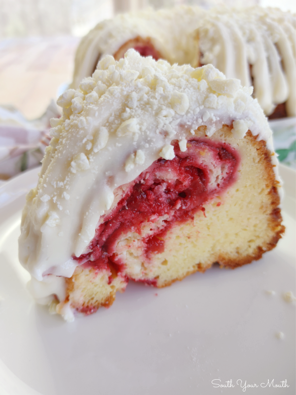 20 Bodacious Bundt Cakes Recipe Round-Up