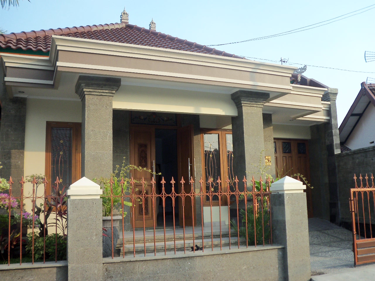  Contoh  Desain  Rumah  Idaman  Sederhana  dan Modern