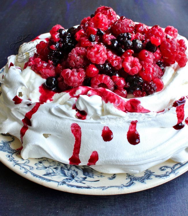 Pavlova Aux Fruits Rouges Il Etait Une Fois La Patisserie