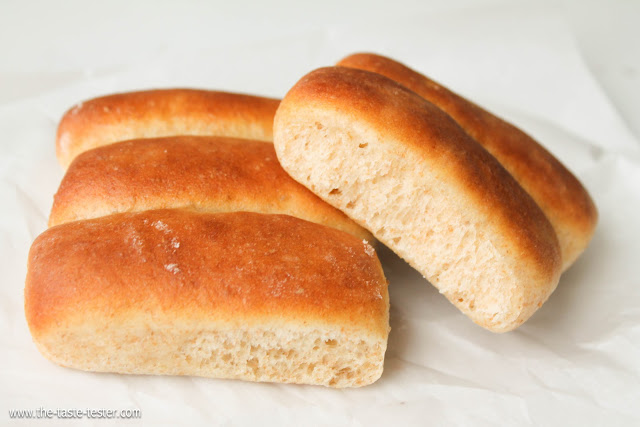 Overnight Pull-Apart Rolls: Just a little recipe to make your life a lot easier come Thanksgiving Day. www.the-taste-tester.com