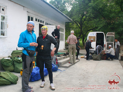 Viaje a los picos Sabakh y Aksú