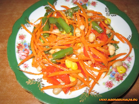 Салат с фасолью, морковью и сладким перцем