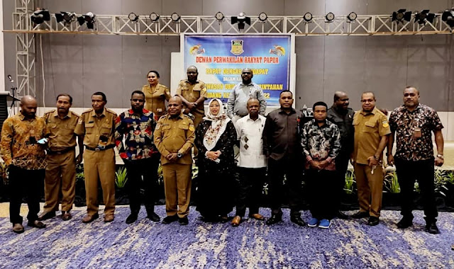 Komisi V DPR Papua Gelar RDP Bersama Mitra OPD Bidang Kesehatan.lelemuku.com.jpg