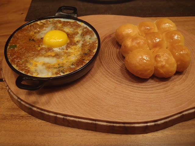 Parsi Kheema Per Eeda, Maska Bao