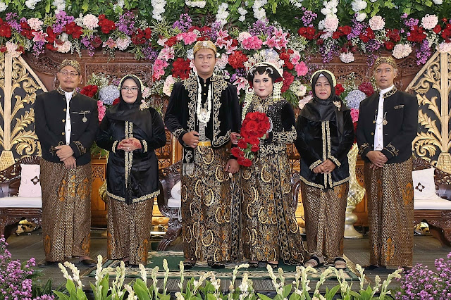 Resepsi Pernikahan Adat Jawa