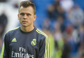 Agen Bola - Villarreal Ingin Tarik Pulang Denis Cheryshev