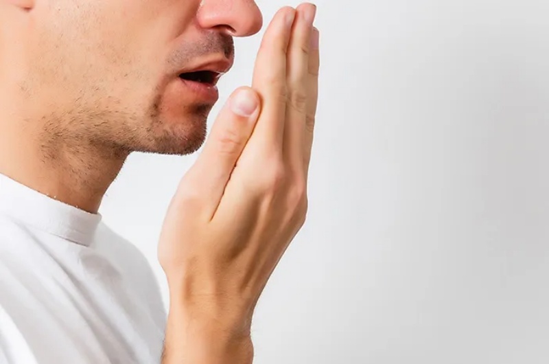 Cara Menghilangkan Bau Mulut di Mulut Secara Alami