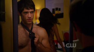 Michael Rady Shirtless on Melrose Place s1e11
