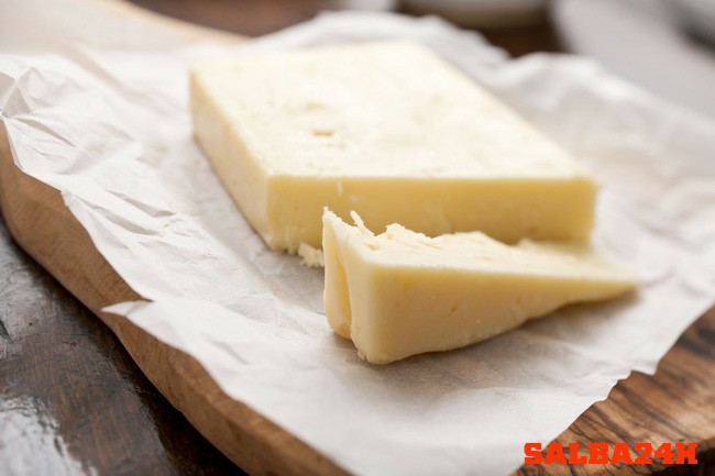 How Many Calories In A Slice Of Cheese? How Much Cheese Should You Eat