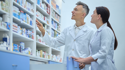 Atención Farmacéutica en Playa Inglés: Servicio Profesional y Personalizado