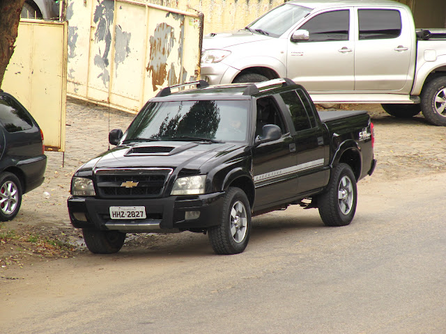 HHZ 2827 S10 EXECUTIVE DIESEL 4X4 2008 PRETO