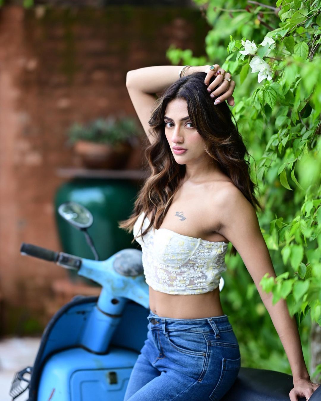 1080px x 1350px - Nusrat Jahan latest hot photos in jeans and crop top