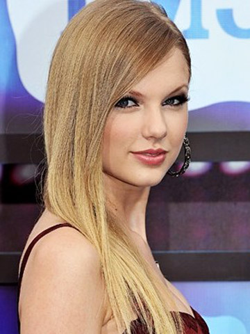 Long Straight Hairdos on Taylor Swift Covers Eminem
