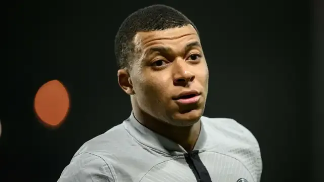 Mbappe claims he told PSG he wouldn’t extend deal last year