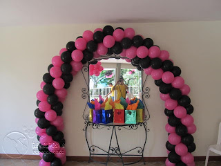 DECORACION MONSTER HIGH CON GLOBOS RECREACIONISTAS MEDELLIN