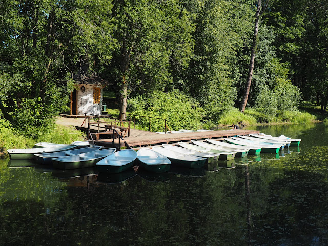 Парк в Павловске – лодочная станция