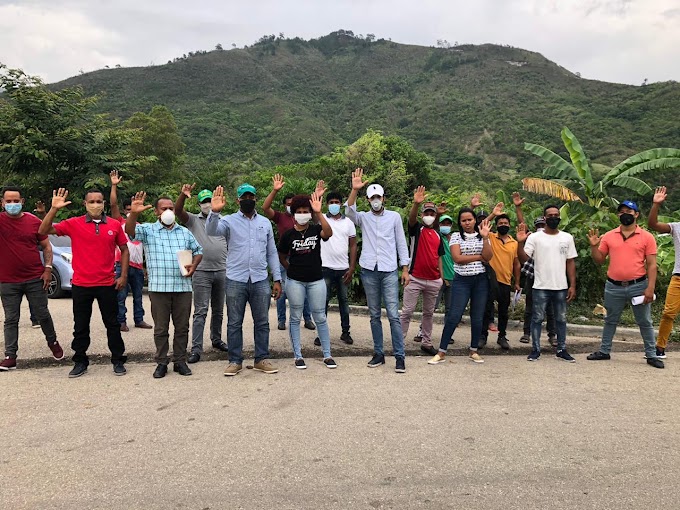 JÓVENES DEL DISTRITO MUNICIPAL LAS MAGUANAS ABANDONAN EL PLD PARA SUMARSE A LA FUERZA DEL PUEBLO (FP)