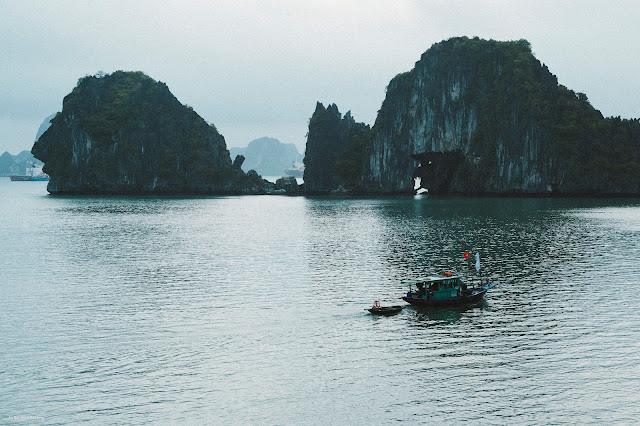 Fishing village in Ha Long bay