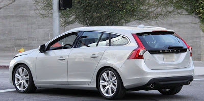 2011 Volvo V60 Station Wagon pictures photos