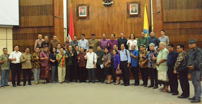 Gubernur Koster Bentuk Tim Penyusun Raperda, Rapergub dan Program Tematik 2019