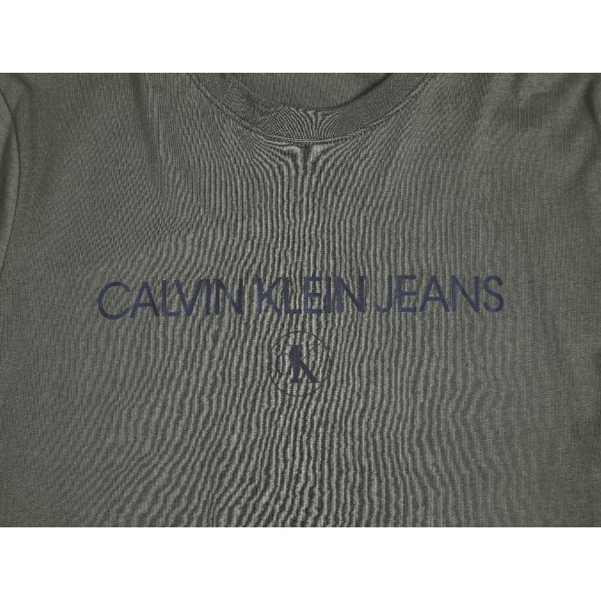 [ nffuqw2of9 ] ✉✳Calvin Klein เสื้อยืดผู้ชาย รุ่น J316477 LDD สีเขียว
