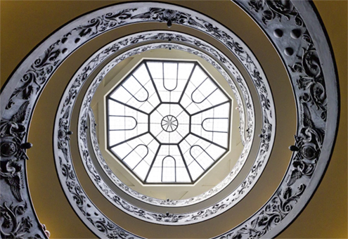 Escalera-de-Bramante-Museos-Vaticanos-Roma