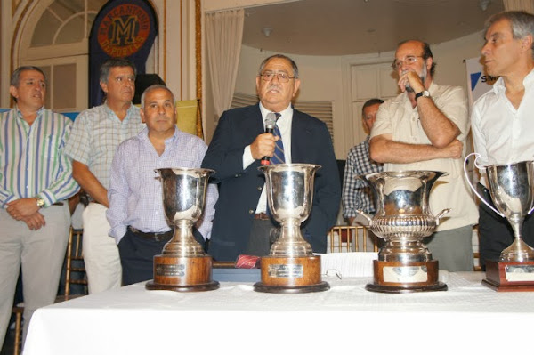 Nicolás -Mono- Rizzo recibió el CAP de la Unión de Rugby de Tucumán