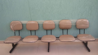cadeiras longarinas