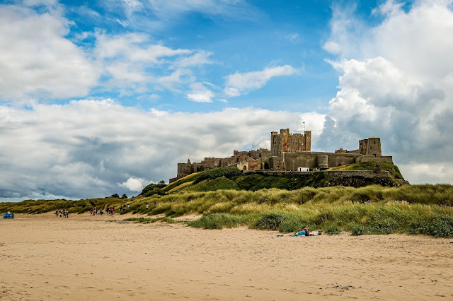 Bamburgh Castle, the Bamburgh circular, Northumberland, 40 coast and country walks, mandy charlton, photographer, writer, blogger