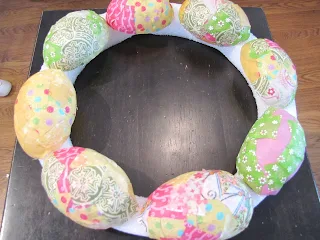 DIY Easter Egg Wreath