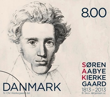 Gratis anvendelse (foto10930)
Post Danmark Frimærker udgiver 4. marts 2013 et frimærke i anledning af 200 år for Søren Kirkegaards fødsel. Han blev født 18. maj 1813 og blev en verdensberømt dansk teolog, filosof og forfatter. Han hører til blandt de mest indflydelsesrige danske kulturpersonligheder, og hans værker er i dag oversat til alverdens sprog.