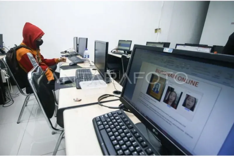 OJK Blokir 10.890 Entitas untuk Berantas Kegiatan Keuangan Ilegal