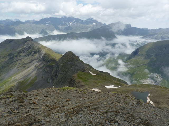 Vue vers la Soum des Tours et le Pic long