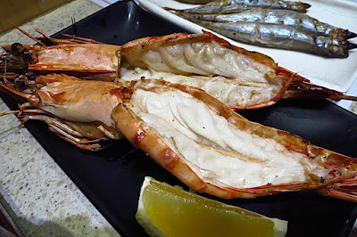 Nakajima Suisan - grilled prawns