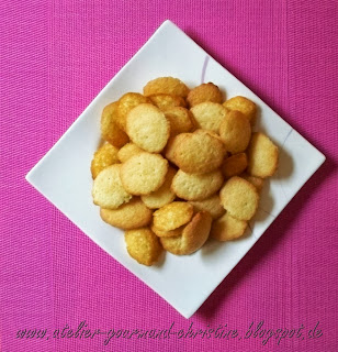 http://atelier-gourmand-christine.blogspot.fr/2013/10/divines-madeleines.html