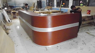 Meja Resepsionis Model Lengkung - Frontdesk - Furniture Semarang