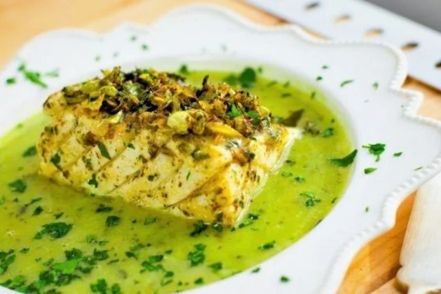 Cod in green sauce