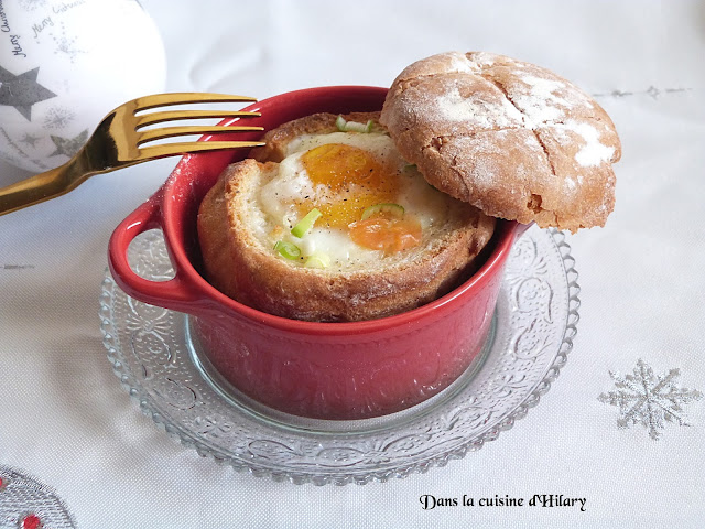 Oeuf cocotte au saumon fumé dans son pain cocotte