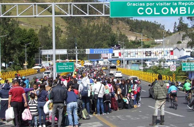 Colombia y Ecuador posponen al 15 de diciembre apertura de frontera terrestre