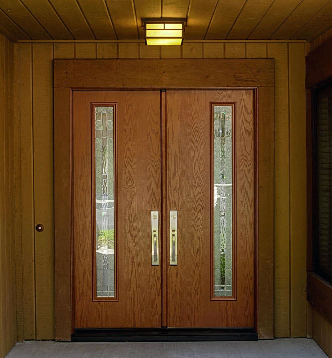 31 Desain Daun Pintu Rumah  Dari Bahan Kayu Plafon Gypsum 