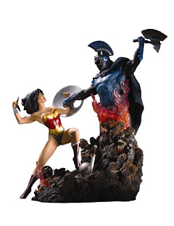 Wonder Woman (DC Comics) Character Review - Statue Product
