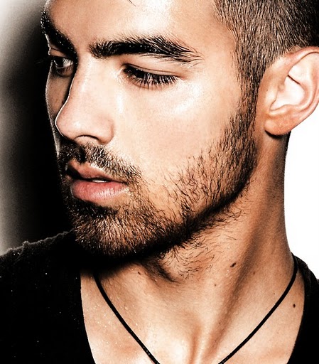 Nuevo Photoshoot de Joe Jonas Fast Life