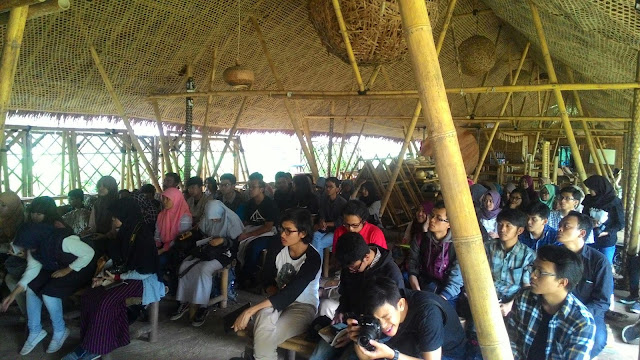 Membangun Desa Dengan Bambu melalui Workshop dan kunjungan wisata Bambu