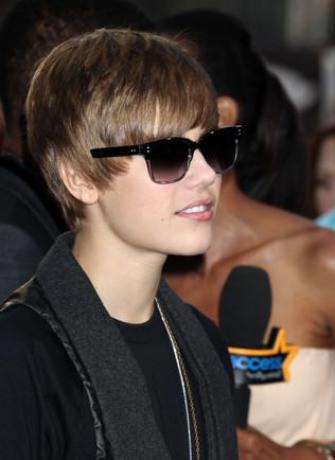 bieber short hair. Timberlake hair look at ieber