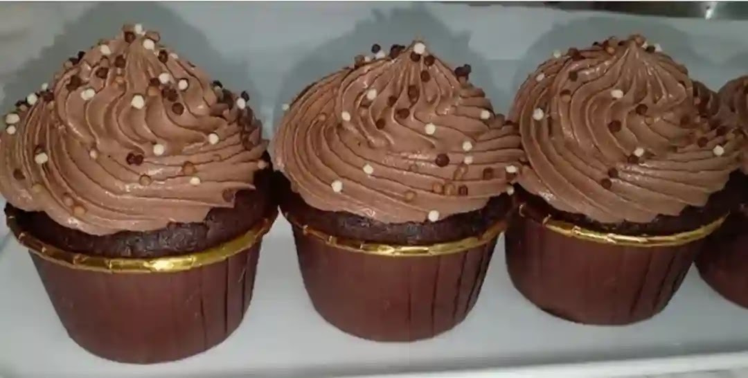 كاب كيك  cupcake بذوق الشوكولا خفيف اقتصادي