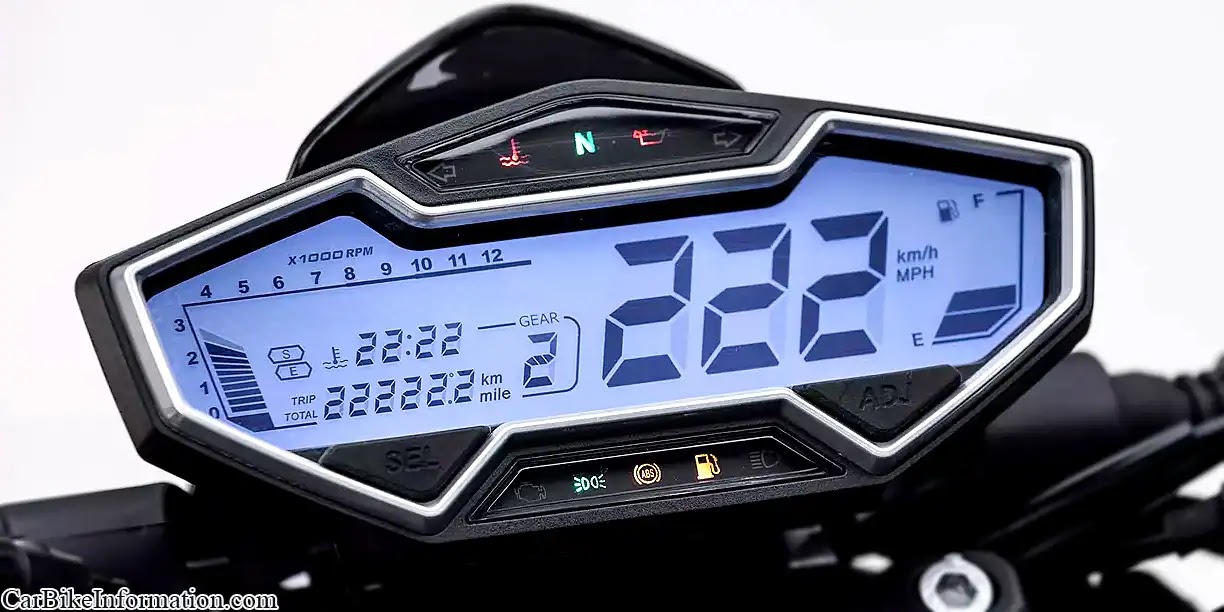Keeway K300 N Console