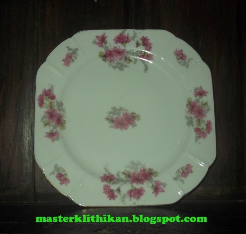 Master Klithikan Piring kue motif bunga seruni model 