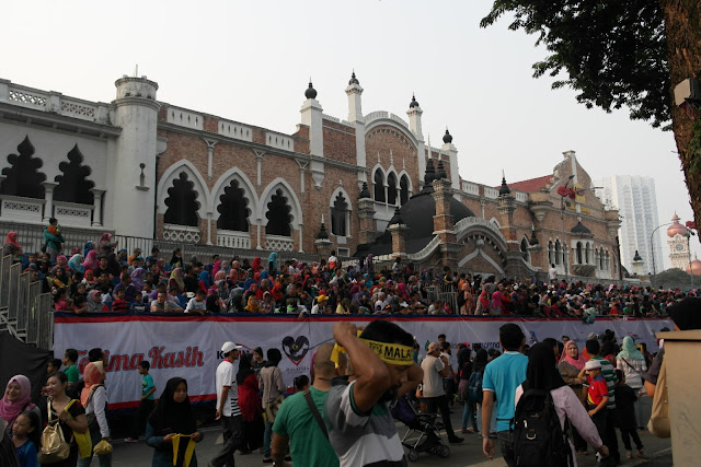 merdeka day crowd